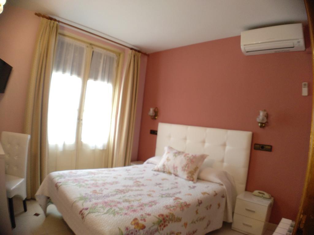 Guest house Don Jaime I Y Ii *