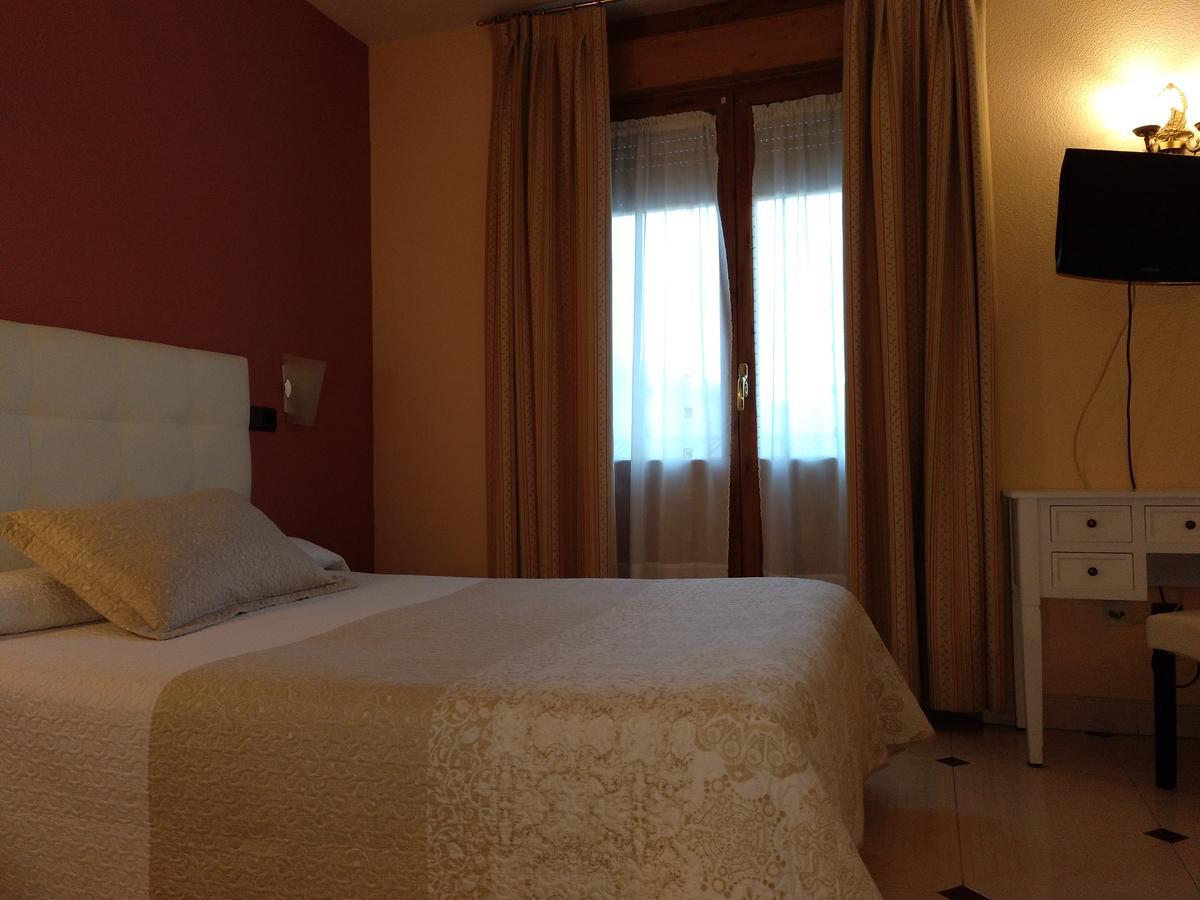 Guest house Don Jaime I Y Ii Segovia